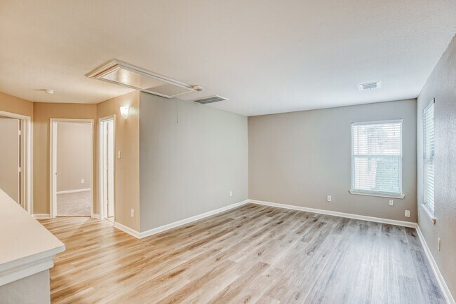 Building Photo - 9526 Yearling Branch Dr