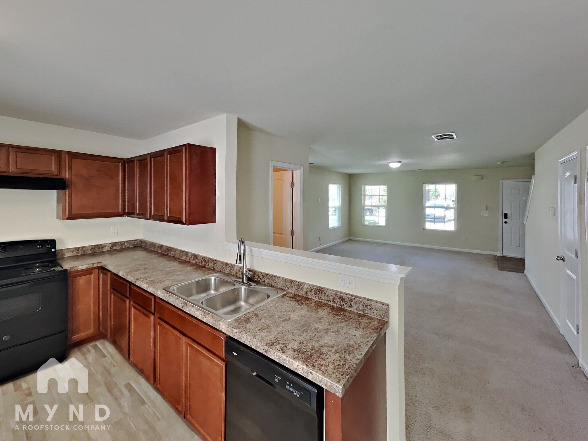 Building Photo - 2547 Piering Dr
