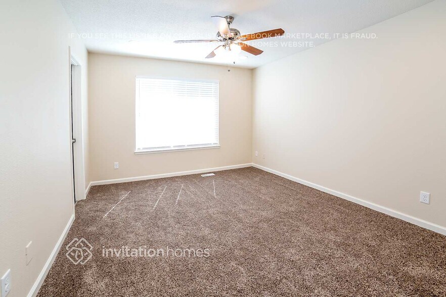 Building Photo - 4617 N Foxtail Dr