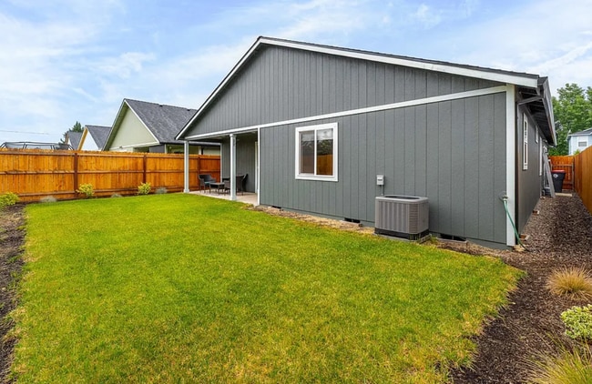Building Photo - 526 Nicholas Lee Dr