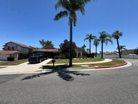 Building Photo - 791 Kingfisher Ct