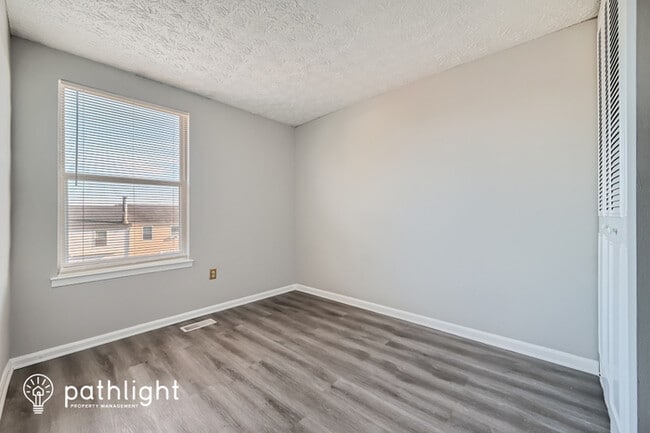 Building Photo - 9 Greenleaf Rd, Parkville, MD, 21234