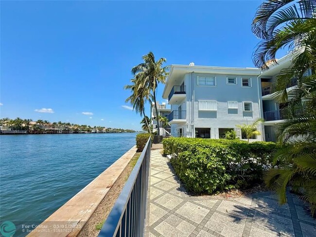 Building Photo - 2600 S Ocean Dr