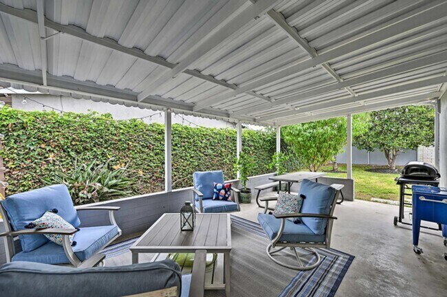 Building Photo - Coming Soon, Oceanside Beach Bungalow - Pr...