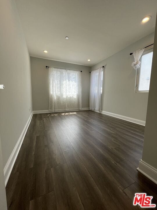 Building Photo - 4710 W Maplewood Ave