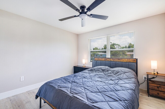 Building Photo - Englewood Padsplit Co-living Affordable Ho...