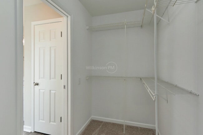Building Photo - Beautiful 3br/2.5bth Home with Bonus Room ...