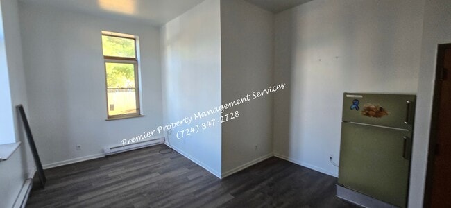 Building Photo - 518 W Cunningham St