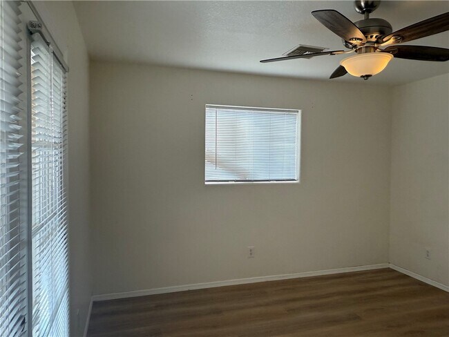 Building Photo - 3416 N Yuma St