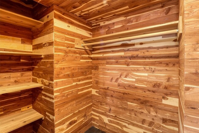 Building Photo - 11538 Riverview Dr