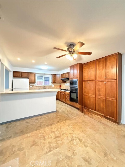 Building Photo - 2734 Grove