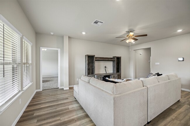 Building Photo - 5333 Samuel Run