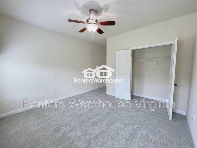 Building Photo - 1128 Winsford Ln