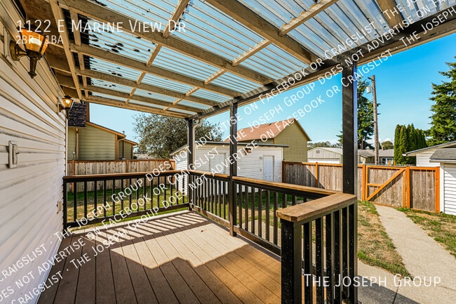 Building Photo - 1122 E Marine View Dr