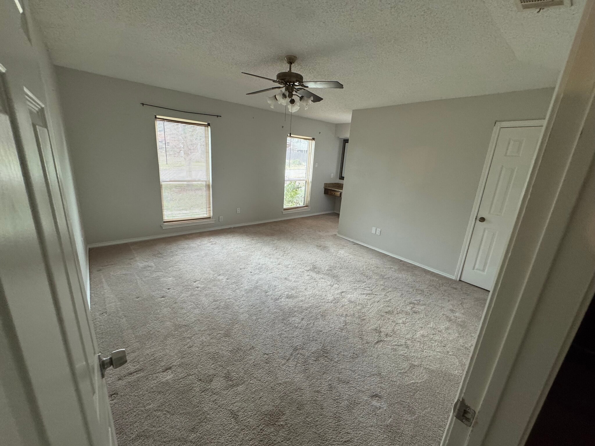 Primary bedroom on main floor - 3905 Picato Dr