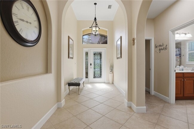 Building Photo - 13818 Farnese Dr