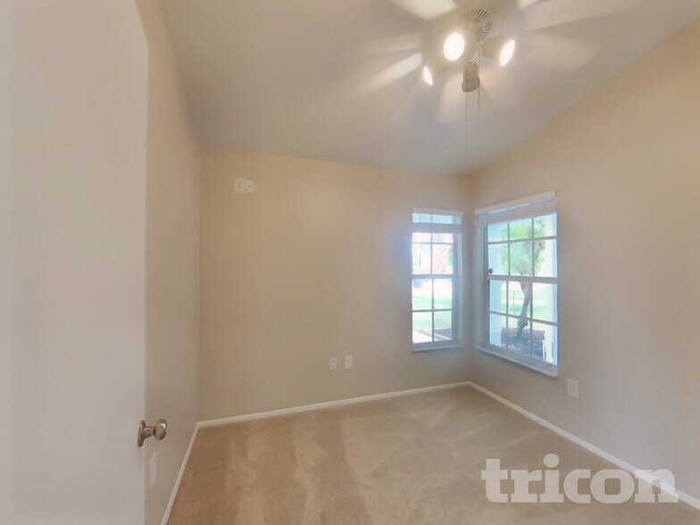 Building Photo - 1216 Cressford Pl
