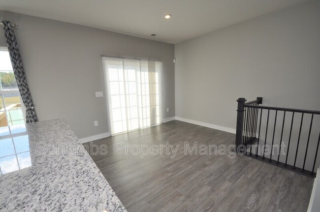 Building Photo - 200 Misty Pike Dr