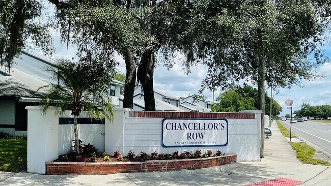 Primary Photo - 2706 Graduate Ct