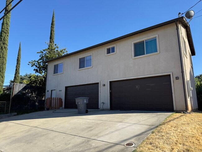 Building Photo - 4058 E Midas Ave
