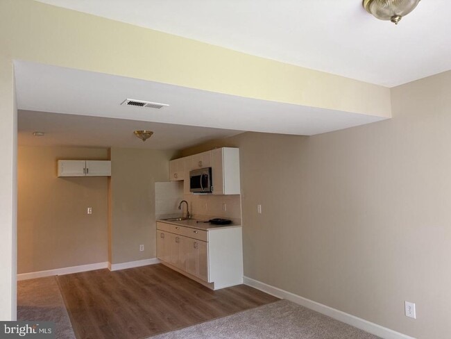 Building Photo - 13044 Tadmore Ct