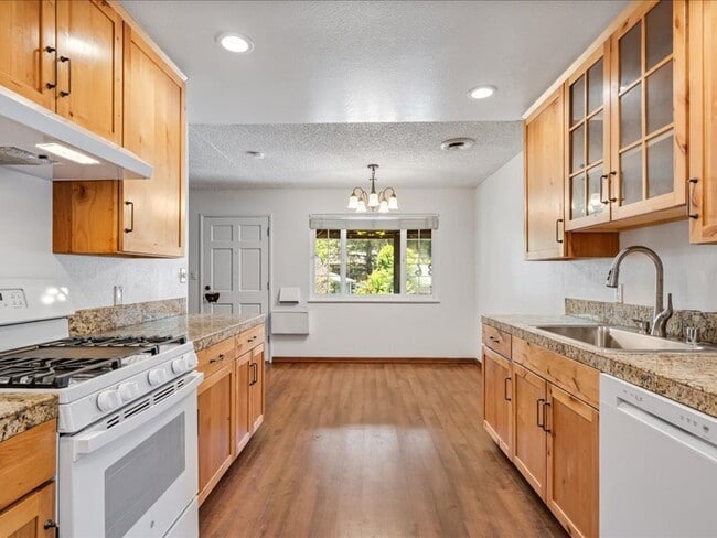 Building Photo - 336 Triplett Dr