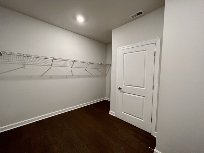 Building Photo - 25017 Westwick Ln