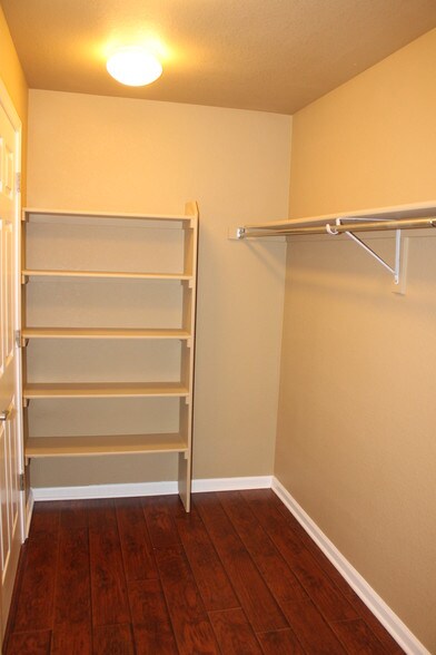 Closet - 23336 E 5th Pl
