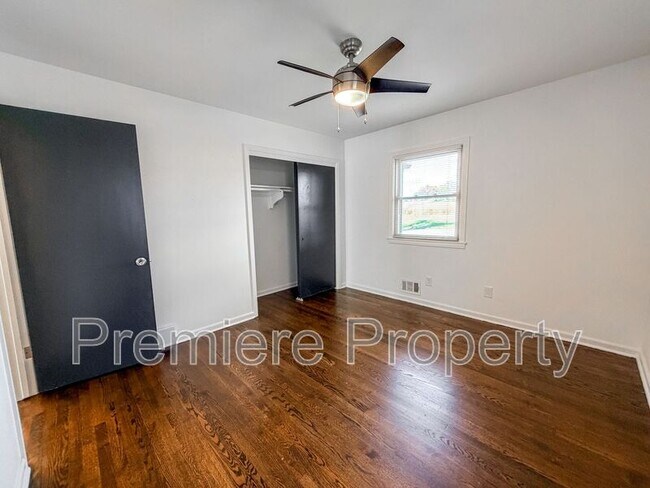 Building Photo - 10411 E 78 Terrace