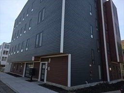 Building Photo - 64 Tolman St