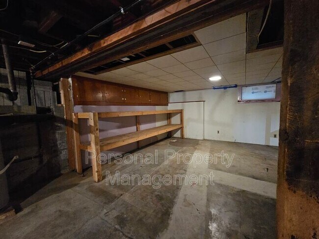 Building Photo - 8006 NW 9th Ave