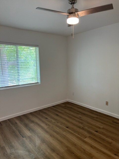 Primary Bedroom - 4554 E Paradise Village Pky N