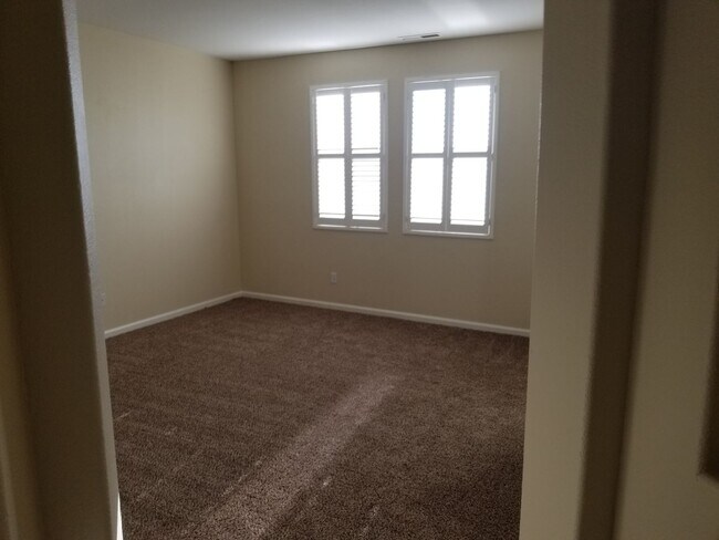 Building Photo - 7431 Earlsmoore Dr