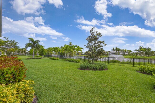 Building Photo - 10904 Stellar Cir