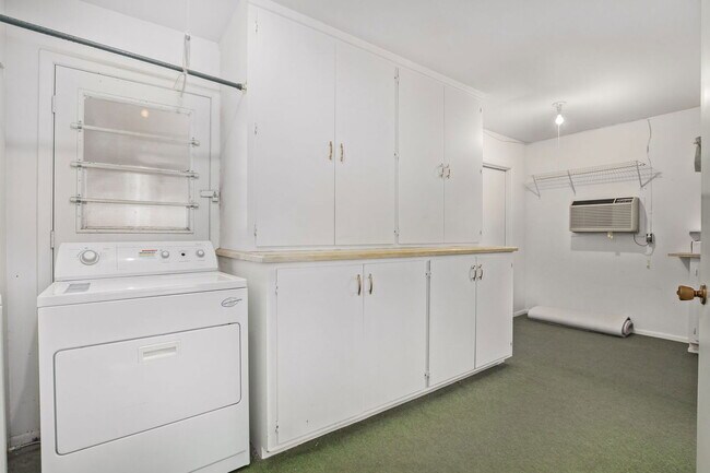 Building Photo - 14022 Whispering Lake Dr