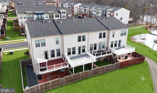 Building Photo - 42506 Dogwood Glen Square