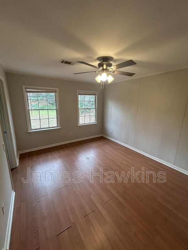 Building Photo - 3575 N Wareingwood Dr