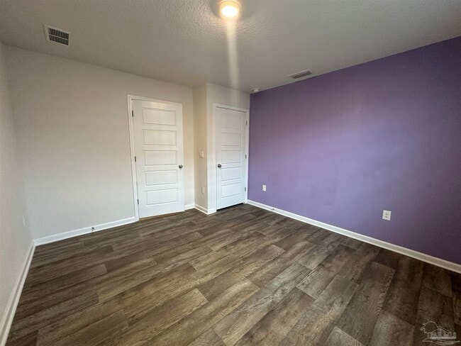 Building Photo - 7565 Steeplechase Blvd