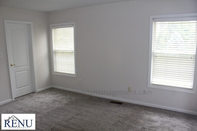 Building Photo - Lakes at Hazel Dell 4 Bedroom