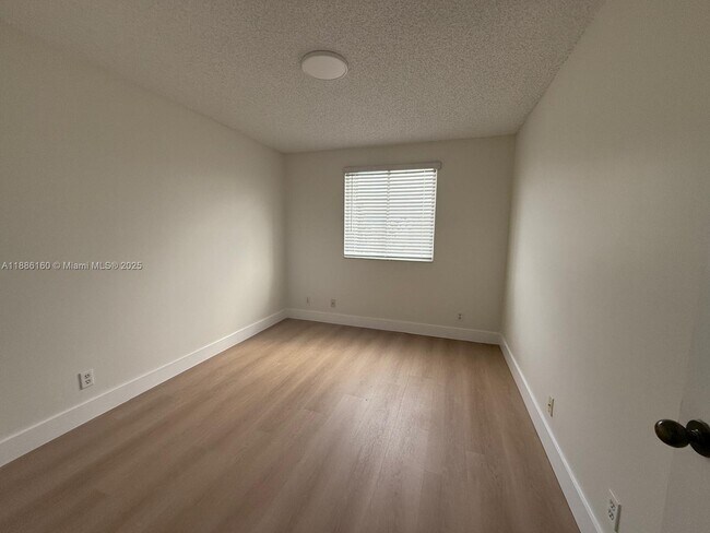 Building Photo - 4249 Magnolia Ridge Dr