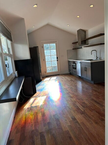 Building Photo - 2750 2nd St