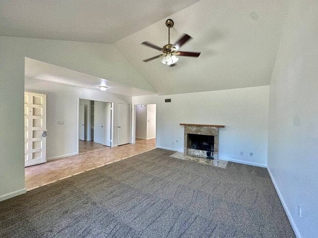 Building Photo - Renovated Entertainer’s Dream in Rancho Pe...
