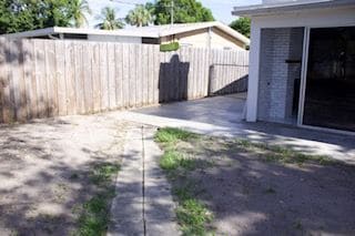 Building Photo - 3954 Coconut Cir N
