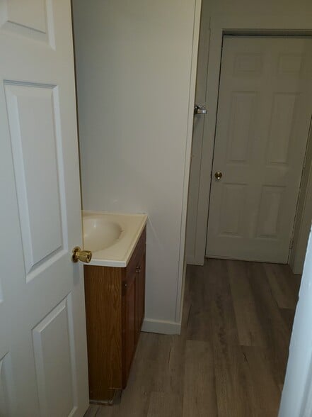 Building Photo - 354 Cherry St