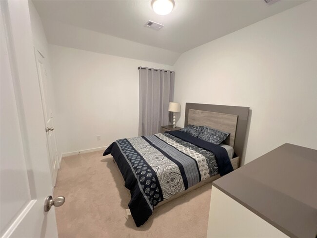 Building Photo - 5147 Klein Orchard Dr