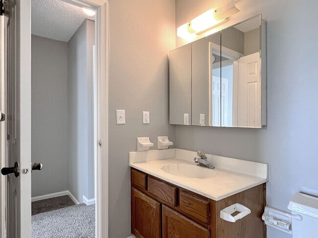 Building Photo - Two-Bedroom End Unit Townhome