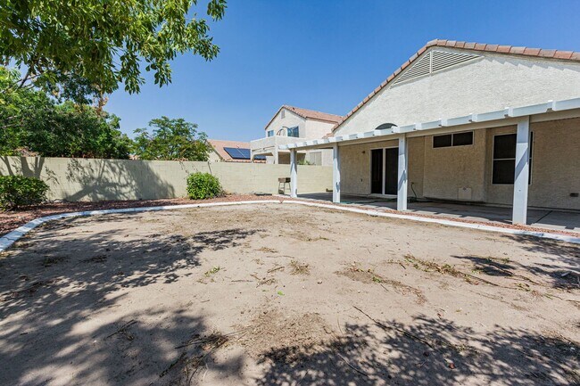 Building Photo - 1 Story home located in Silverado Ranch