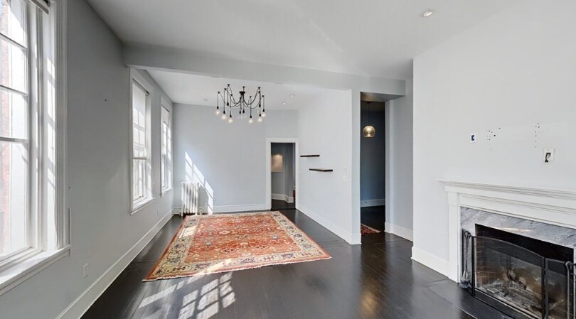 Building Photo - 371 Harvard St