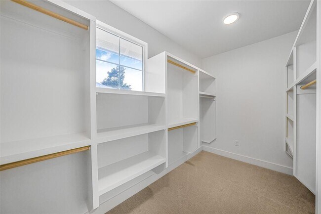 Building Photo - 7808 Ryans Way