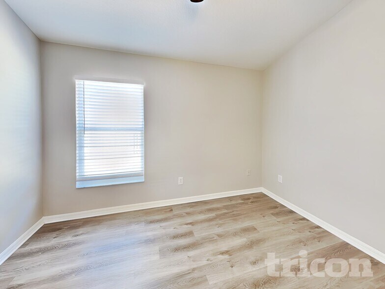 Building Photo - 24307 Satinwood Ct